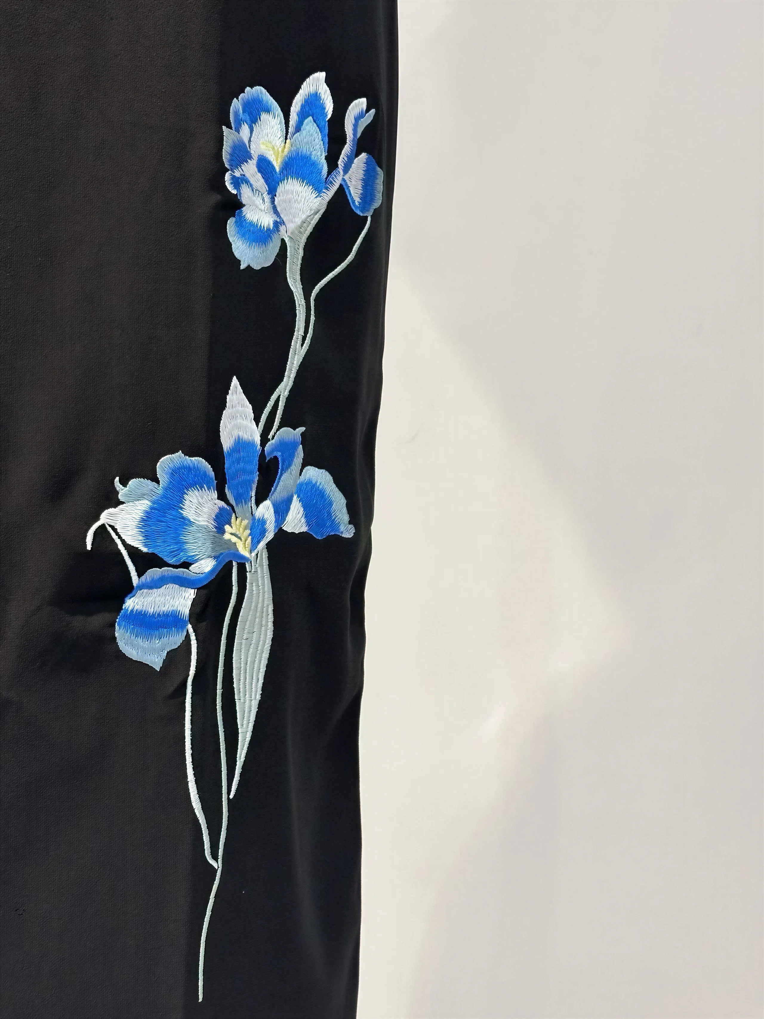 Sapphire Noir - Vista 4